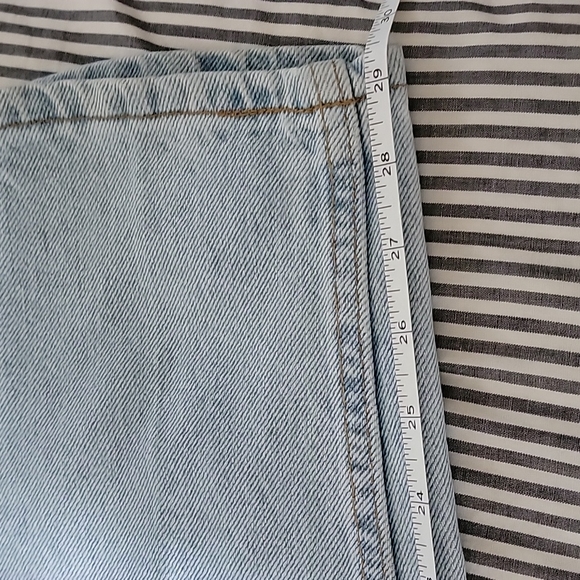 SOLD Vintage Levis 550 - Picture 9 of 11